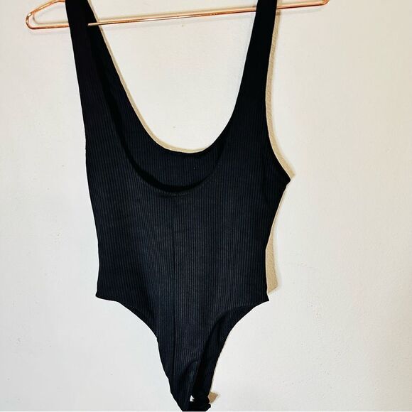 EUC BOA (Because of Alice) Black Scooped Back Thong Bodysuit Large - Picture 8 of 8